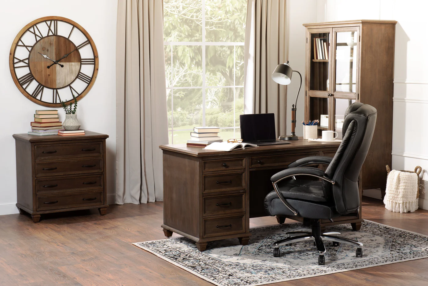 Office Furniture | Les Meubles de Bureau Office Furniture | Les Meubles de Bureau