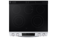 Samsung 6.3 Cu. Ft. Slide-In Electric Range with Wi-Fi Connect - NE63T8111SS/AC | Cuisinière électrique encastrée Samsung de 6,3 pi³ avec connectivité Wi-Fi – NE63T8111SS/AC | NE63T81S